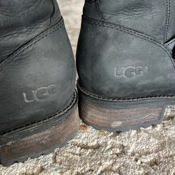 Ugg Chaney Boots - Picture 9 of 13